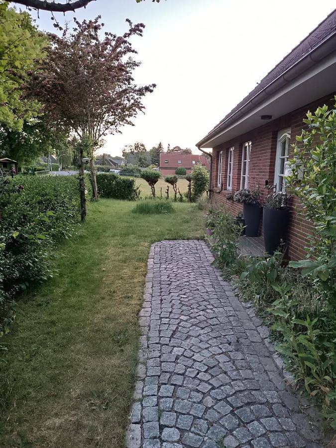 Ferienwohnung für 4 Personen, mit Terrasse und Garten sowie Ausblick in Braderup