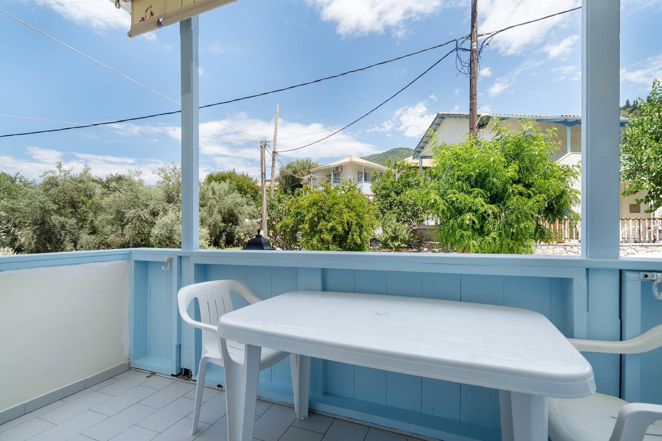 Entire studio, Studio Apartment 'Villa Milia 2 -  2' with Private Terrace, Wi-Fi and Air Conditioning in Agios Nikitas, Greece