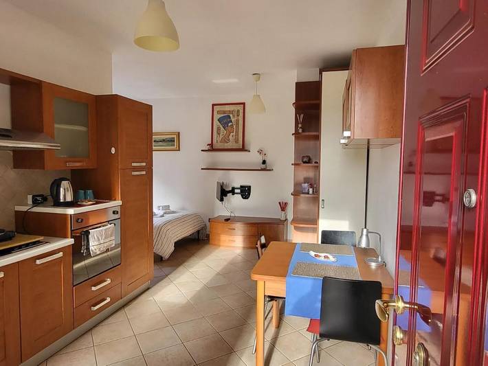 Appartamento per 2 persone, con giardino e panorama in Pero