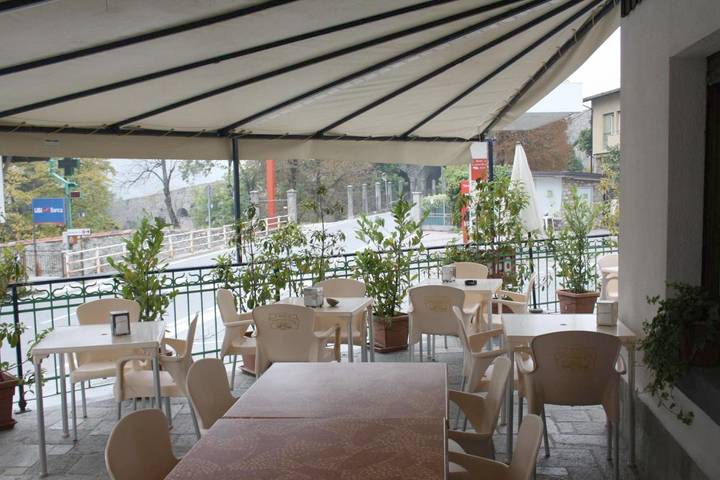 Gîte pour 9 personnes, avec vue et terrasse, animaux acceptés à Vinadio