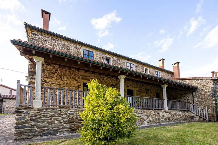 Casa rural para 5 personas, con Balcón y Terraza además de Jardín y Vistas en Arzúa - 2