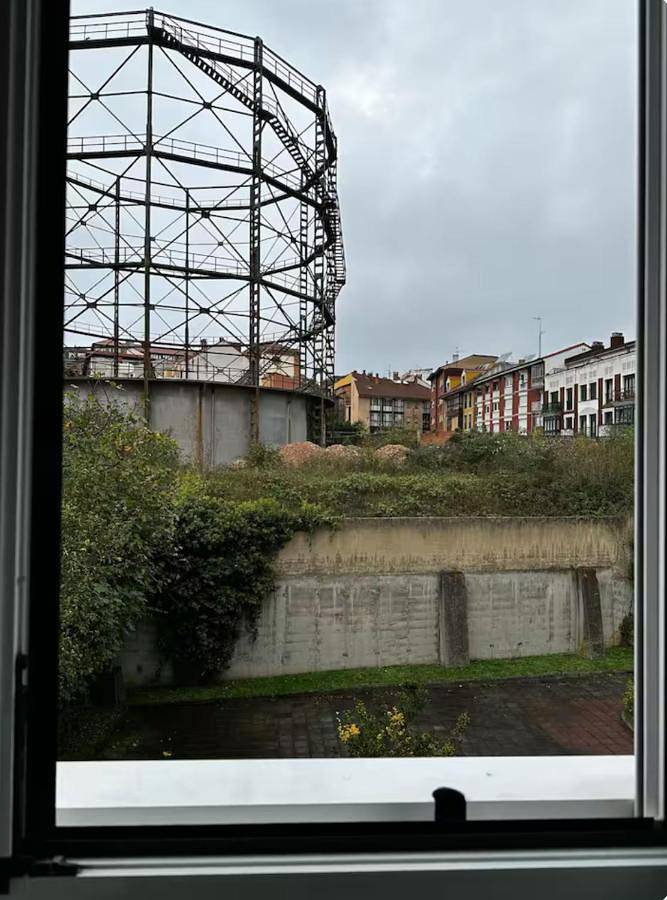 Twin Room with Shared Bathroom in Oviedo, Cordillera Cantábrica