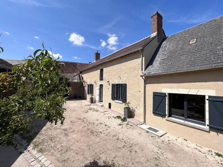 Location de vacances pour 4 personnes, avec Terrasse et Jardin à Saint-Claude-de-Diray