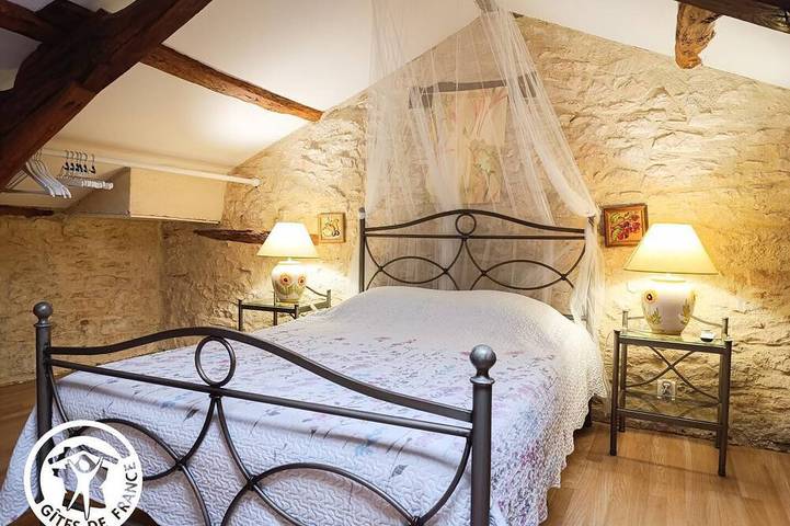 Location de vacances pour 4 personnes, avec piscine et jardin à Cremps - 3