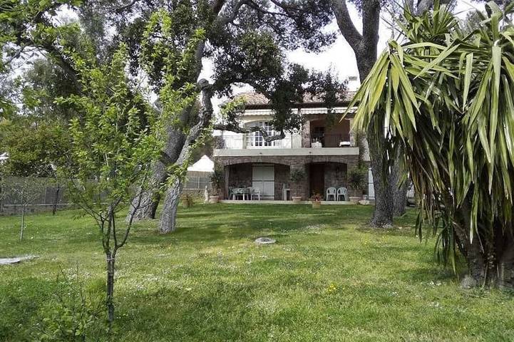 Location de vacances pour 3 personnes, avec jardin dans Port Santa-Lucia