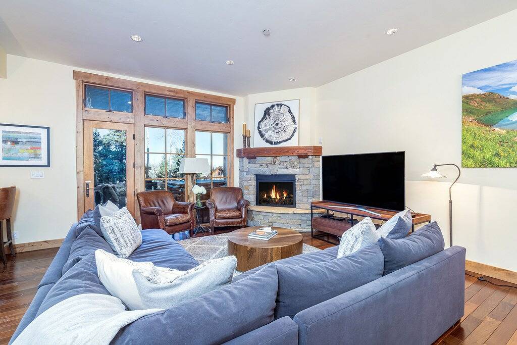 Ganze Wohnung, The Lodge At Belvedere- Mountain Village Condo, Hot Tub, Close to Village Core & in Mountain Village, Telluride Ski Resort