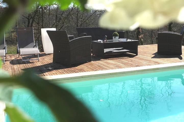Location de vacances pour 6 personnes, avec Terrasse et Jardin à Thédirac
