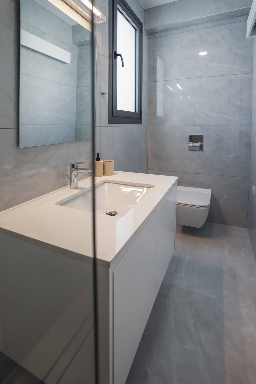 Apartamento entero, Mira Paphos - Apartamento de 2 habitaciones con terraza privada in Pafos, Chipre Sur