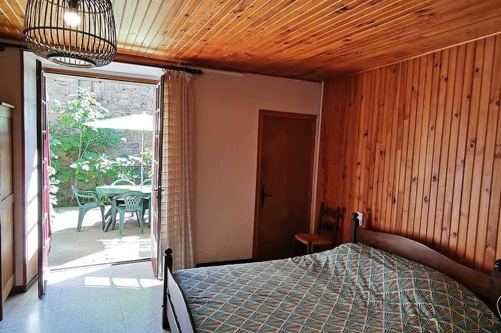 Location de vacances pour 8 personnes, avec balcon, animaux acceptés à Chambonas - 2