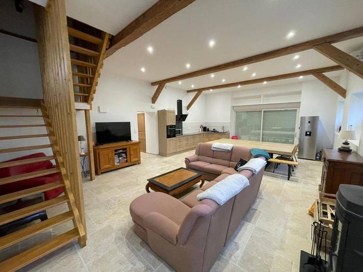 Ferienhaus für 14 Personen, mit Whirlpool und Terrasse sowie Garten