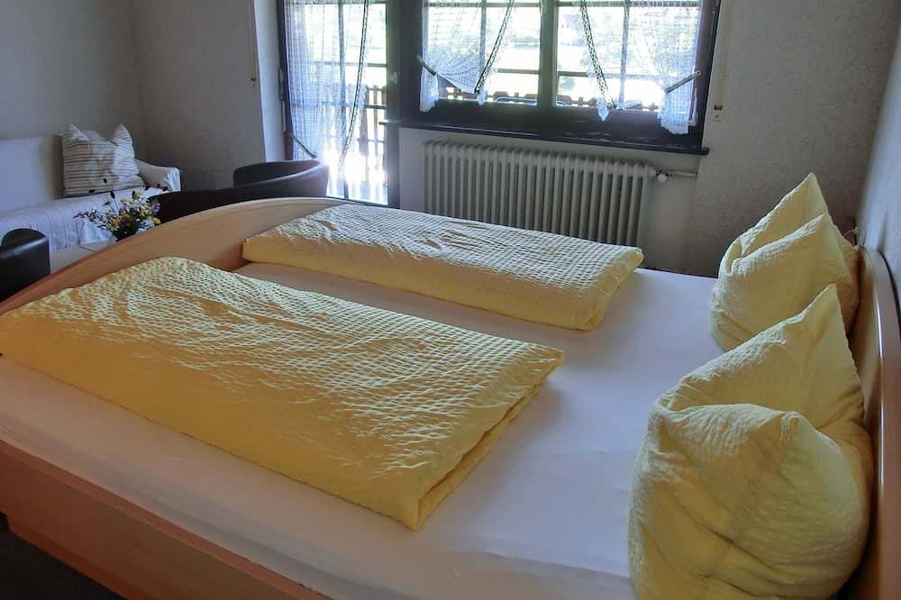 Ganze Wohnung, Zimmer Nr. 4 mit Balkon in Oberharmersbach, Mittlerer Schwarzwald