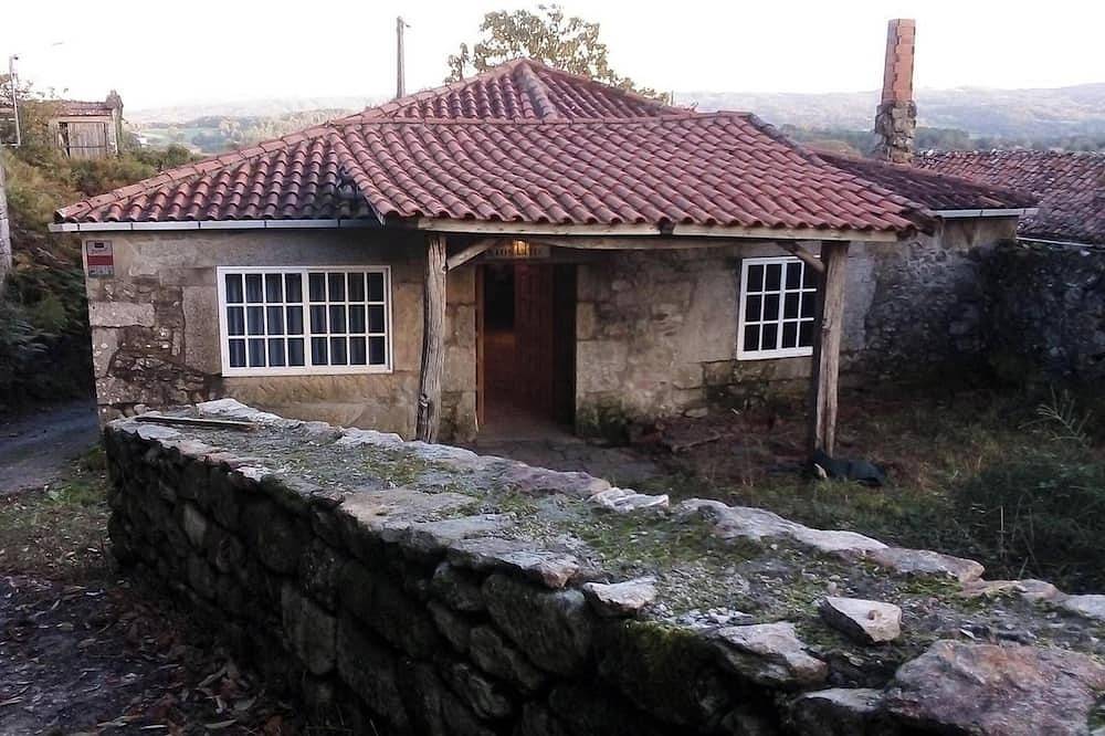 Homerez - House in Lugo with View in Chantada, Lugo Province