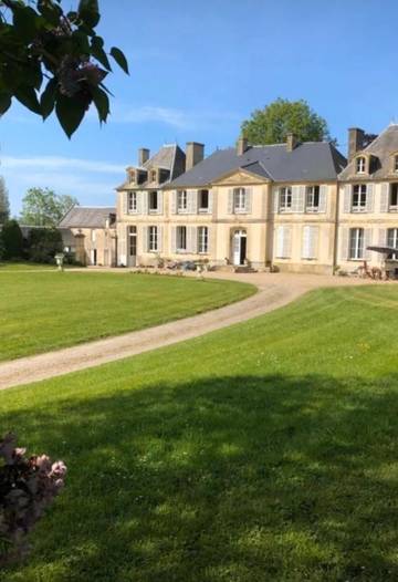 Gîte pour 7 personnes, avec jardin et vue à Commes