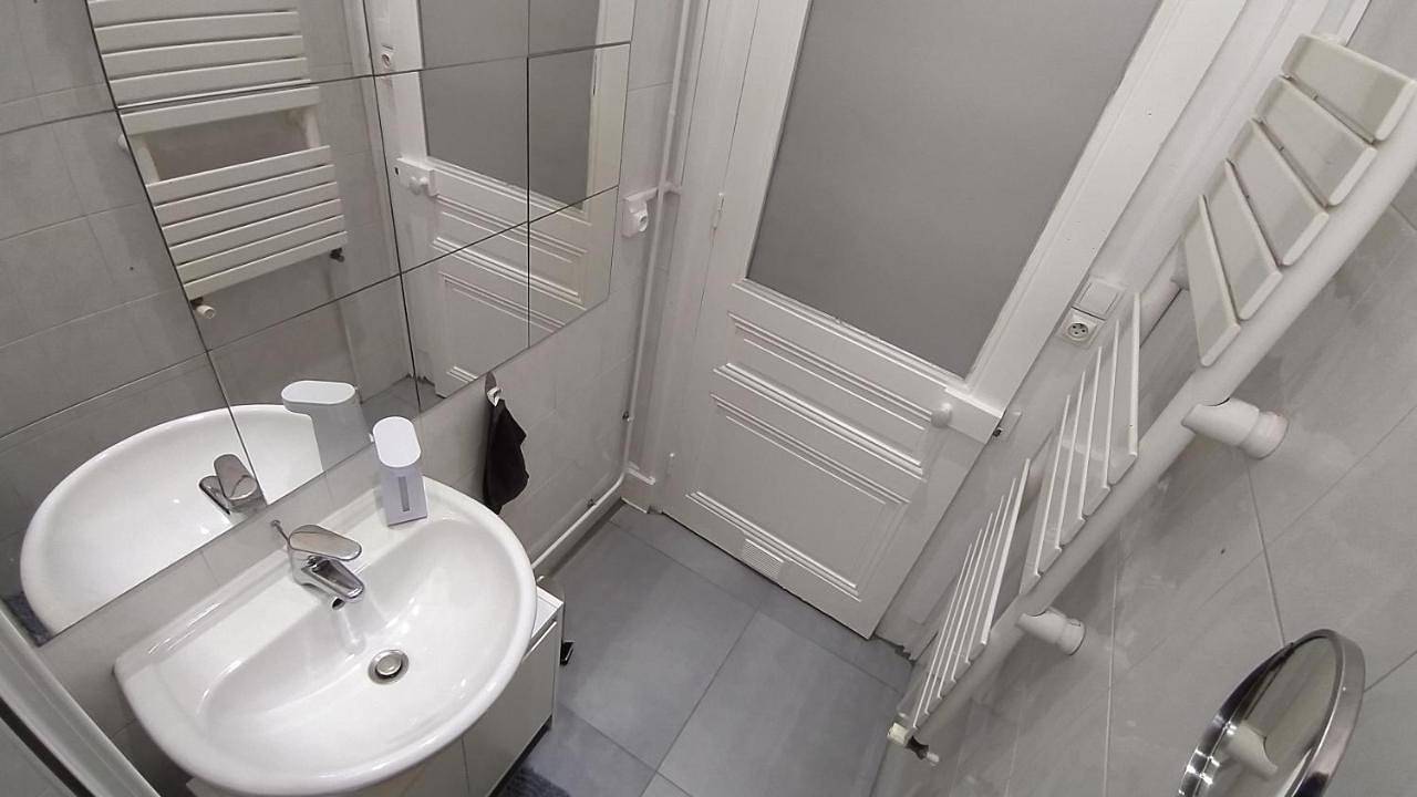 Appartement entier, Appart - Hotel La Batisse de Saint-Chamond in Saint-Chamond, Parc Naturel Régional du Pilat