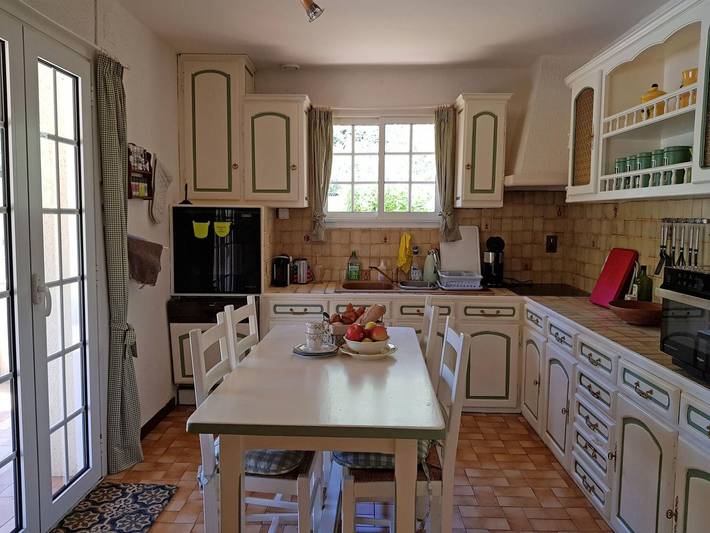Location de vacances pour 9 personnes, avec jardin et piscine à La Tour-sur-Orb - 3