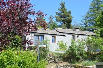 Gîte pour 5 personnes, avec jardin à Fraissinet-de-Lozère