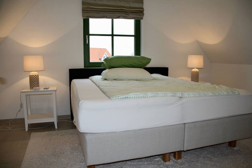 Ferienhaus Jolle, Hunde willkommen, Free W-Lan, 300m bis zum Strand by -Seaside- in Rosenhagen, Dassow