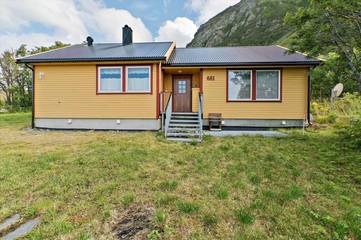 Ferienhaus für 8 Personen, mit Garten und Ausblick, mit Haustier auf den Lofoten
