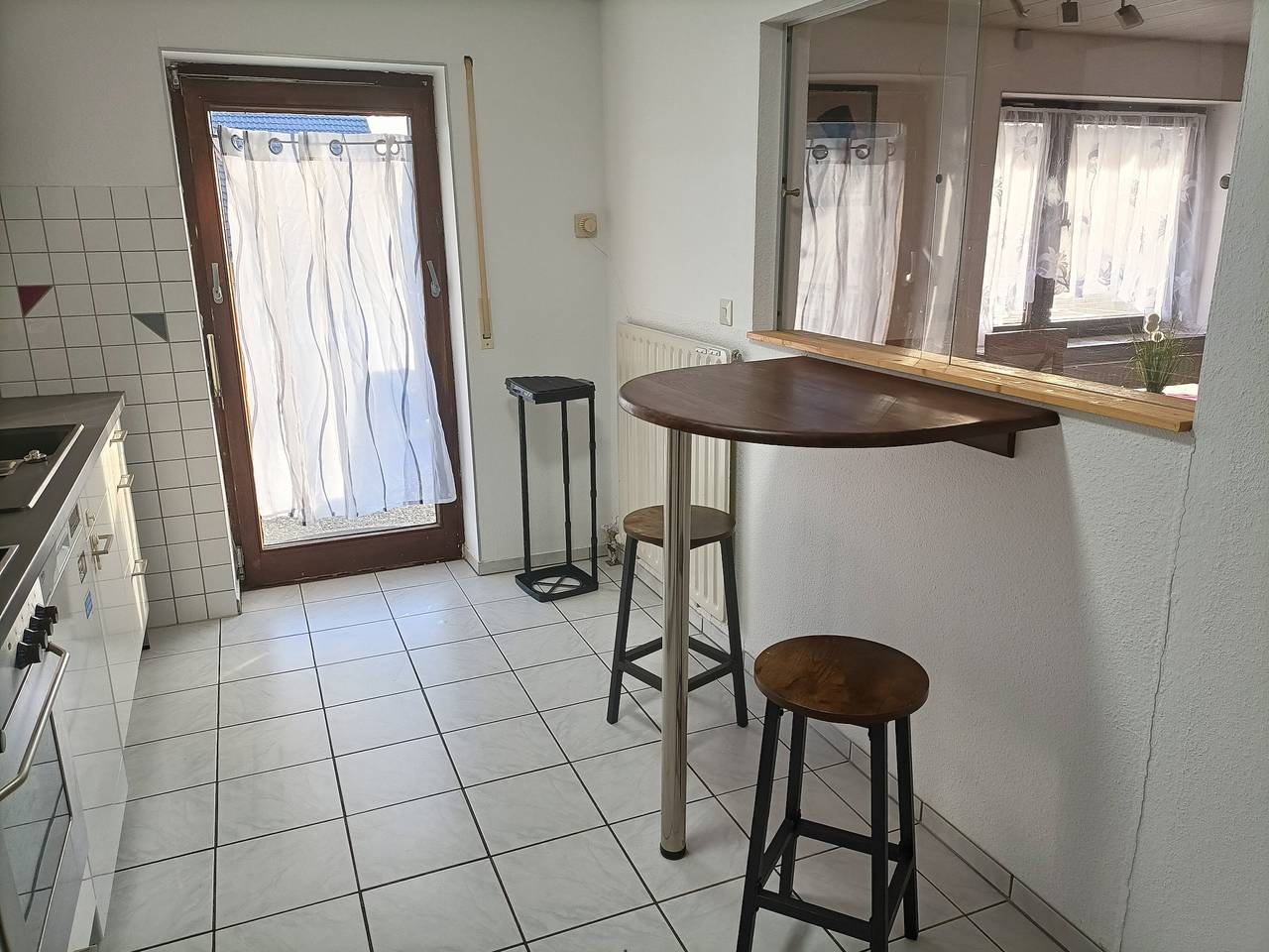 Ganze Wohnung, Ferienwohnung 'Bamboleo' mit gemeinsamer Terrasse, privatem Garten und Wlan in Veringenstadt, Region Bodensee-Oberschwaben