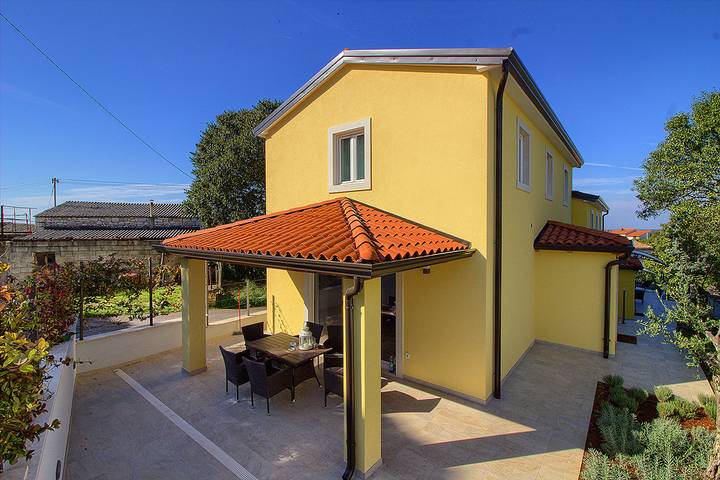 Villa für 8 Personen, mit Balkon und Terrasse sowie Garten und Pool in Porec und Umgebung - 3
