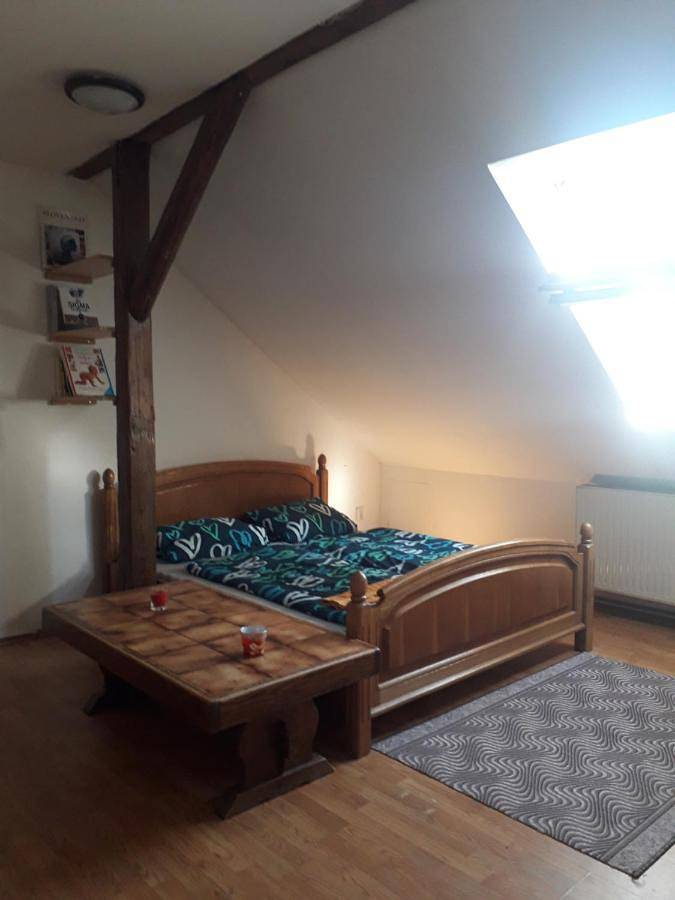 Geheel appartement, Podkrovní apartmán in Olomouc, Olomouc (regio)