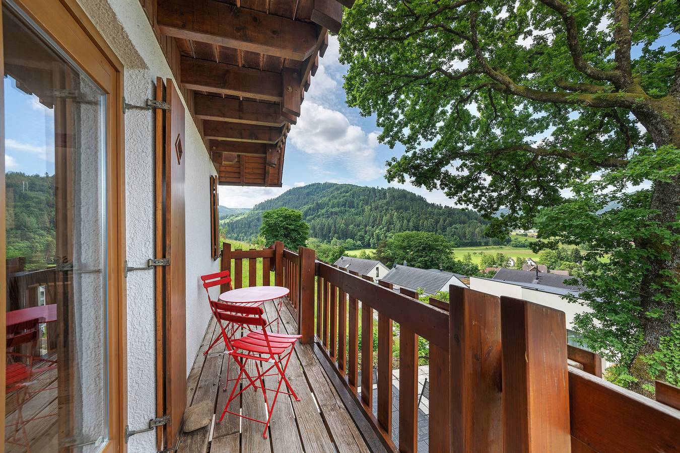 Ferienhaus 'Rotkreuz' mit Bergblick, privater Terrasse und Wlan in Haslach im Kinzigtal, Kinzigtal