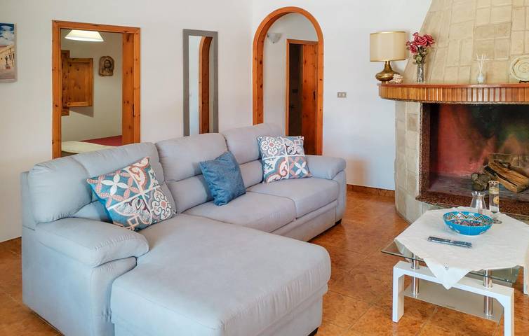Geräumiges 200qm Apartment mit Parkplatz, Pool und Terrasse in Mesagne, Salento