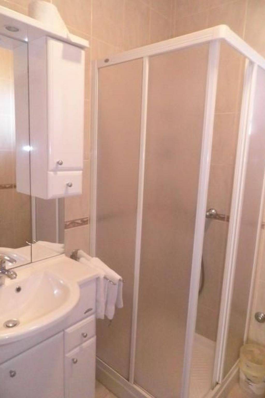 Ganze Wohnung, Studio Appartment direkt am Strandt in Bibinje, Zadar