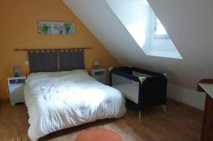 Haus 4 bis 12 Personen geräumig und angenehm. in Chastel-sur-Murat, Regionaler Naturpark Volcans d'Auvergne