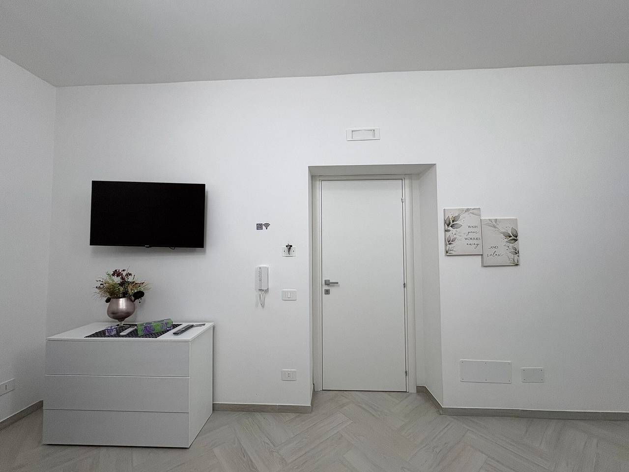 Geheel appartement, Appartement 'Olympo House met Balkon', Zeezicht, Wi-Fi en Airconditioning in Agrigento, Provincie Agrigento