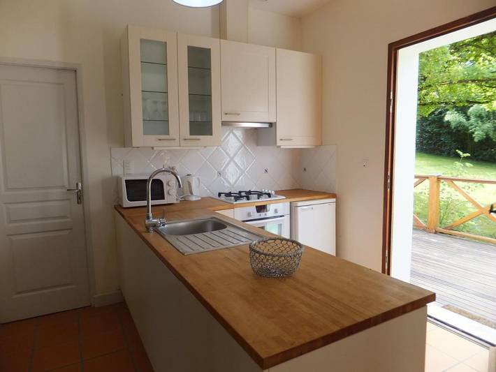 Location de vacances pour 4 personnes, avec vue et jardin, animaux acceptés à Lignan-de-Bordeaux - 3