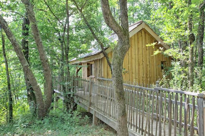 Gîte pour 5 personnes, avec Balcon et Terrasse ainsi que Jardin et Vue à Arbis