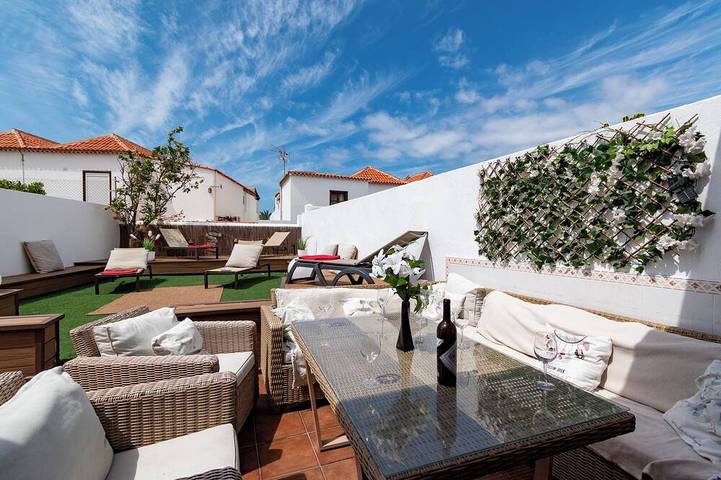 Villa pour 12 personnes, avec Balcon ainsi que Jardin et Piscine à Playa de las Américas