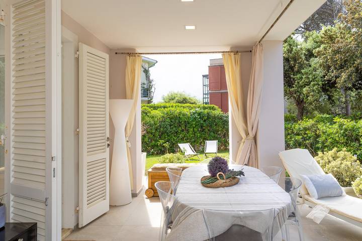 Appartamento intero, Appartamento 'Villa Atusca' con Giardino Privato, Wi-Fi e Aria Condizionata in Castiglioncello, Rosignano Marittimo