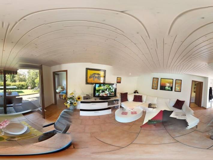 Ferienwohnung für 5 Personen, mit Pool und Garten in Höri