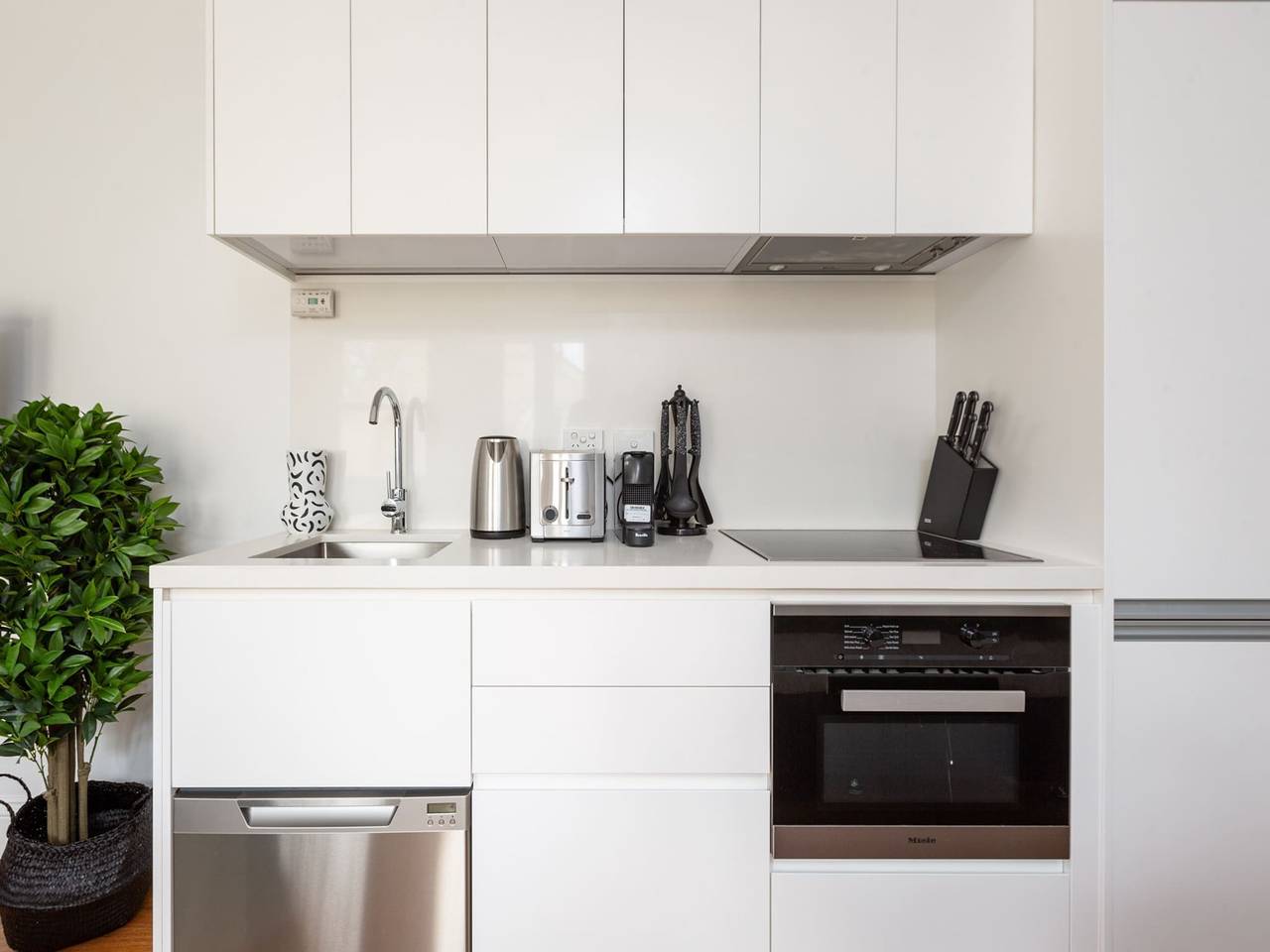 Ganzes Studio, Designerstudio in Grand Manor, 20 Minuten von Sydney entfernt in Sydney, New South Wales