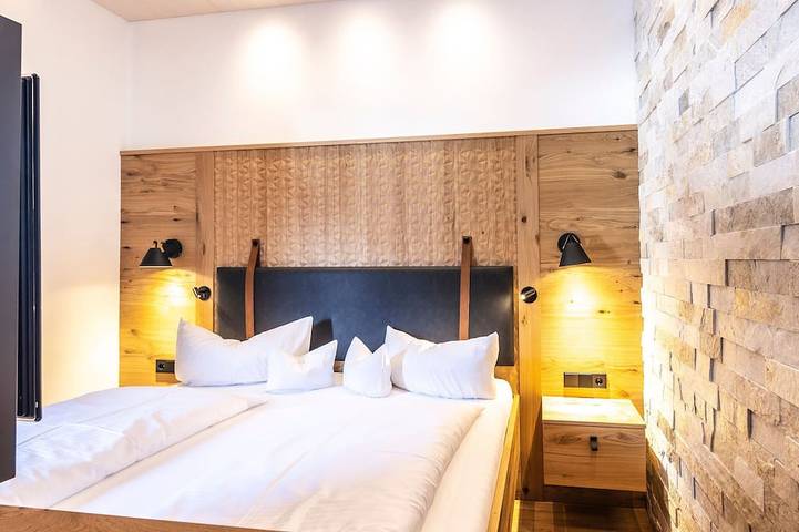 Ferienhaus für 2 Personen, mit Pool und Garten sowie Balkon und Sauna in Au