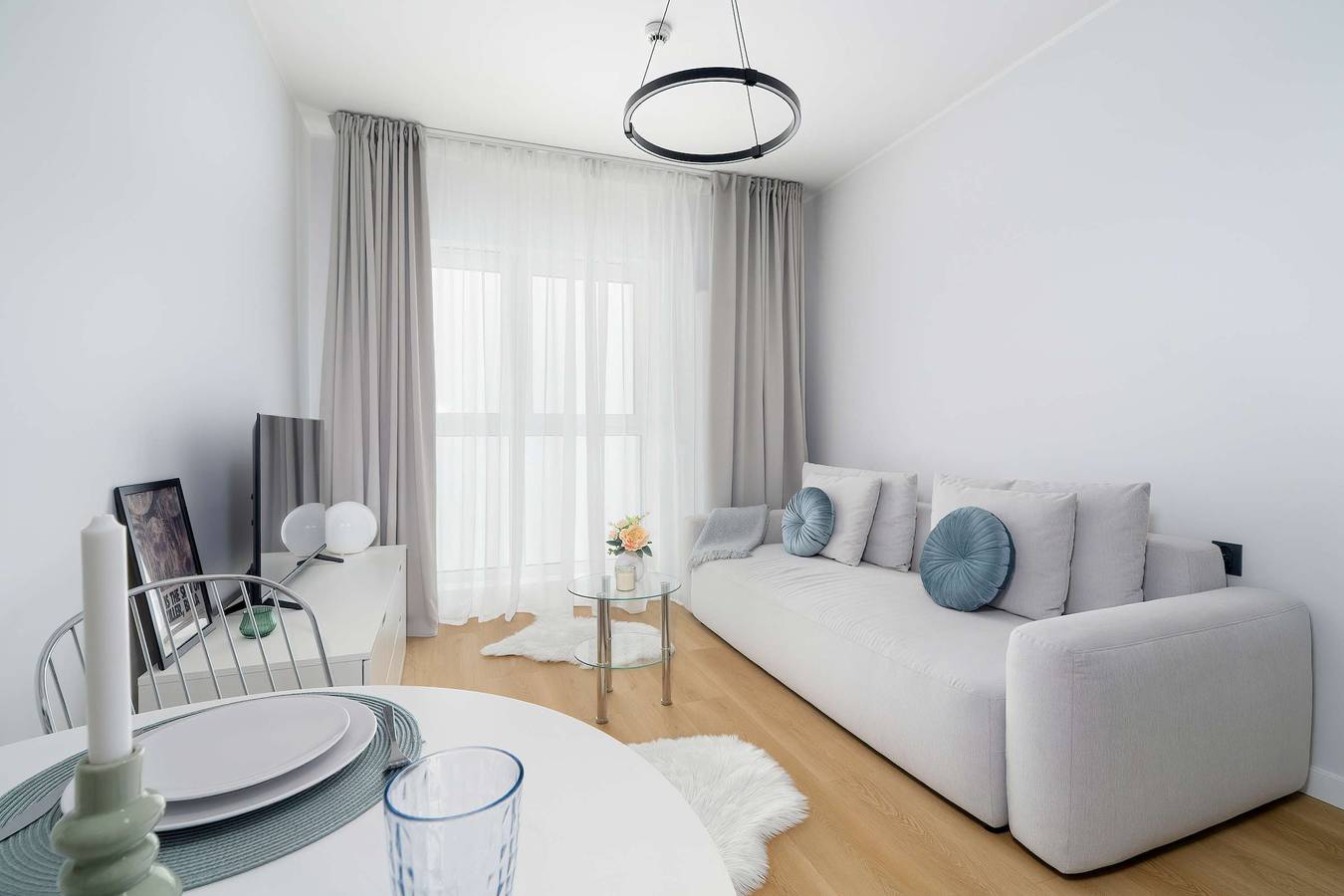 Ganzes Studio, Plac Wolności 6 | Poznań | Beautiful Studio | Smarttv in Posen, Großpolen