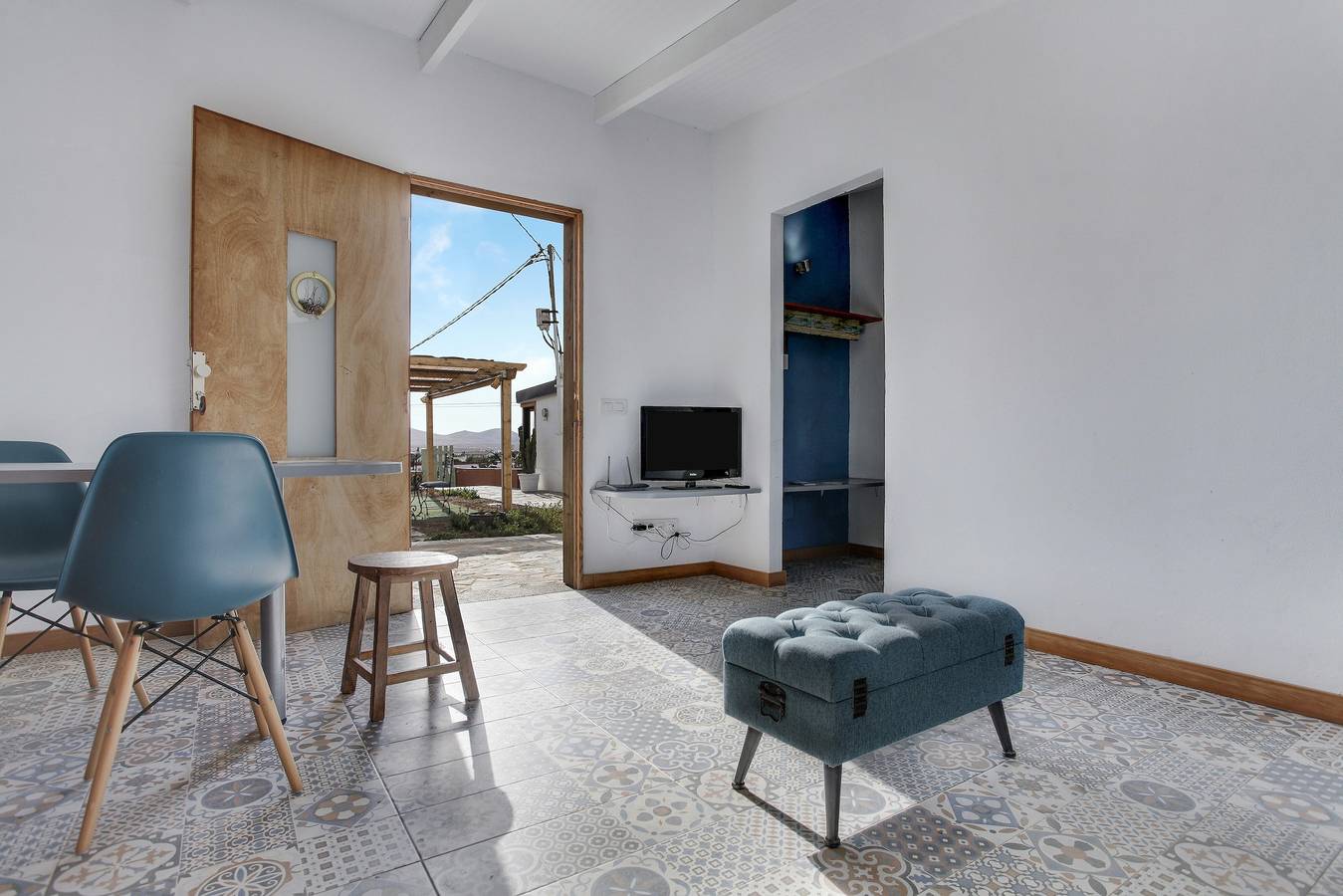 Villa "Bioenergika Luna" avec Wi-Fi par fibre optique, terrasse, vue sur les montagnes et jardin in Lajares, La Oliva