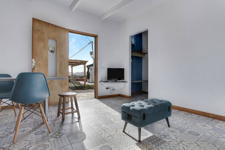 Villa „Bioenergika Luna“ mit Glasfaser-Wlan, Terrasse, Bergblick und Garten in Lajares, La Oliva