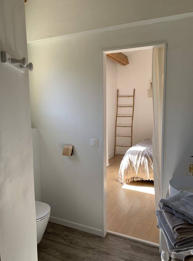 Chambres d'hôtes Les Joncas (Mourèze - Lac Salagou) - Chambre Les Pins in Mourèze, Région de Lodève