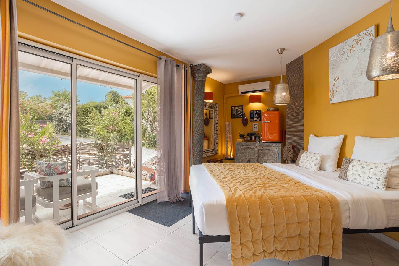 'La Suite' con piscina compartida, Wi-Fi y aire acondicionado in Perpiñán, Côte d'Améthyste