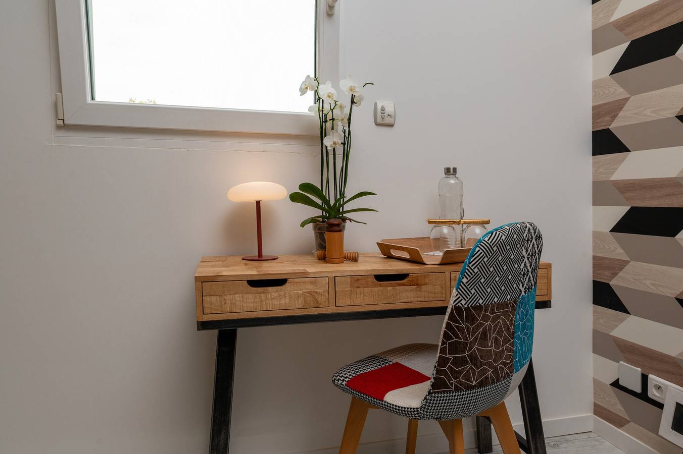 Kamer 'Gwened' met gedeeld terras, wifi en airconditioning in Ploeren, Côte des Mégalithes