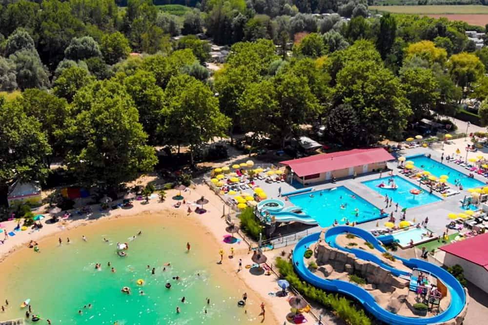 Location Mobil-home en drome dans un magnifique camping 4* in Châteauneuf-de-Galaure, Région de Valence