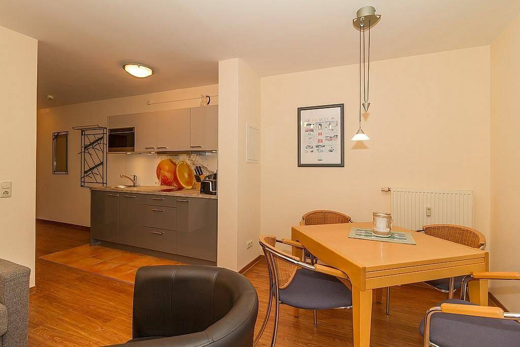 Entire apartment, Ferienwohnung in erstklassiger Strandlage mit Balkon und großartigem Meerblick! in Ostseebad Kühlungsborn, Kühlungsborn