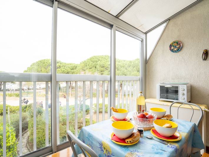 Location de vacances pour 4 personnes, avec Balcon ainsi que Terrasse et Vue dans Port Camargue