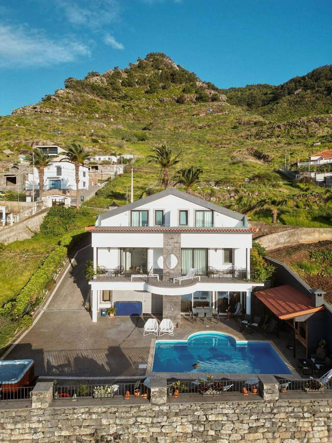 Pousadas e b&b para 2 pessoas, com jacuzzi e sauna e ainda jardim and piscina em Madeira