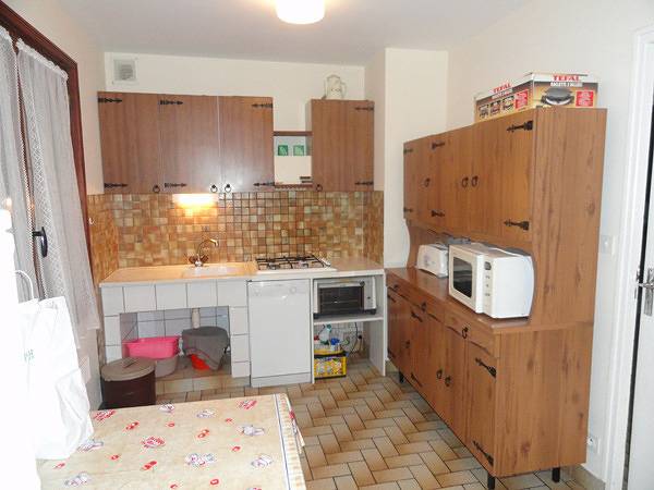 Casa de huéspedes para 6 personas con balcón in Nans-sous-Sainte-Anne, Doubs (desambiguación)