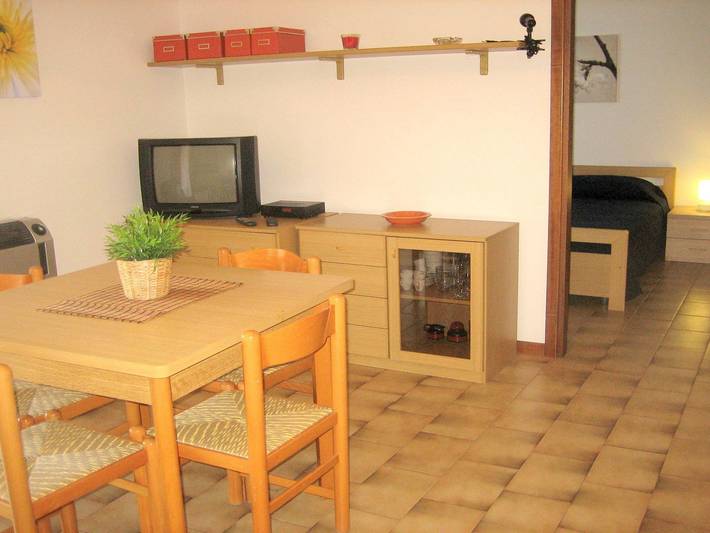 Location de vacances pour 4 personnes, avec bassin pour enfant et piscine ainsi que balcon et jardin à Lazise - 4