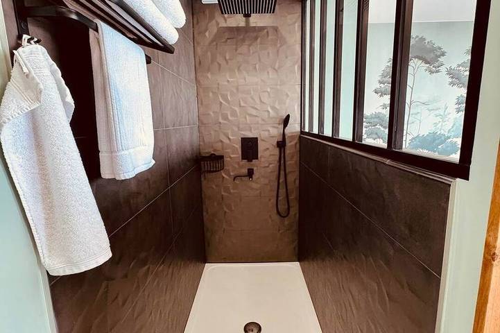 Gîte pour 2 personnes, avec sauna et balcon à Saint-Mitre-les-Remparts - 2